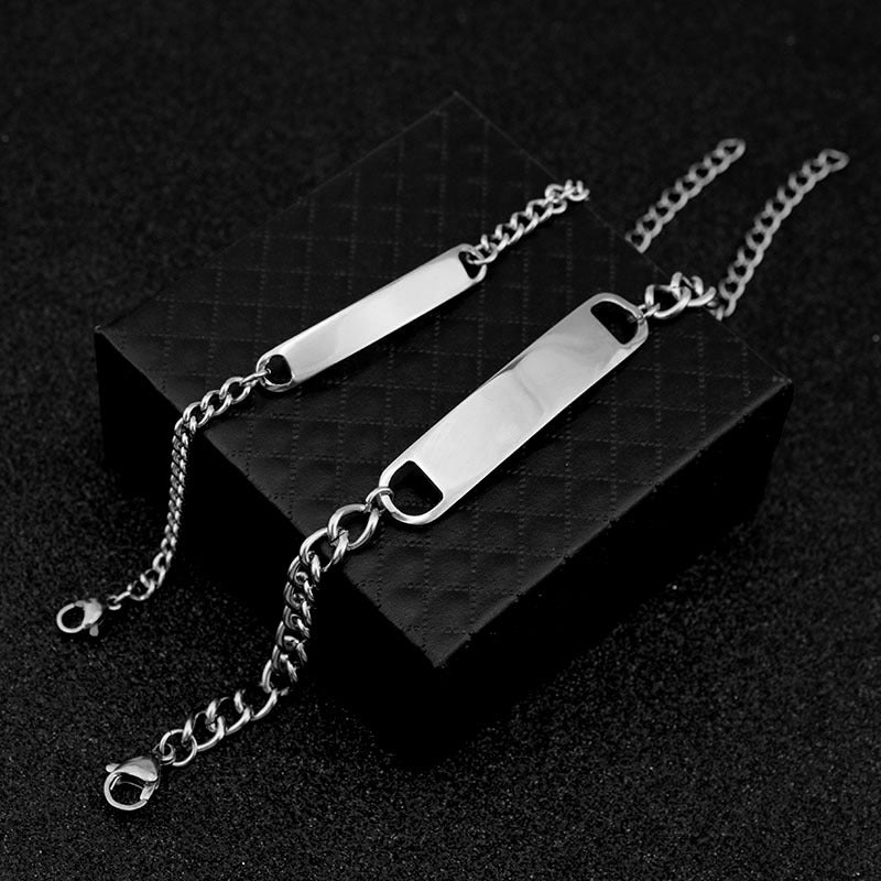 Classic curved piece bracelet