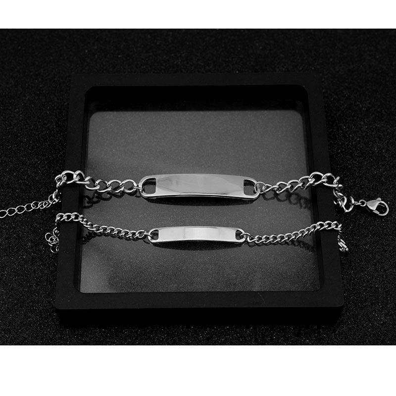 Classic curved piece bracelet