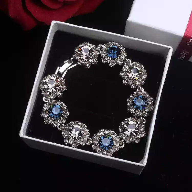 Super sparkling water diamond retro bracelet