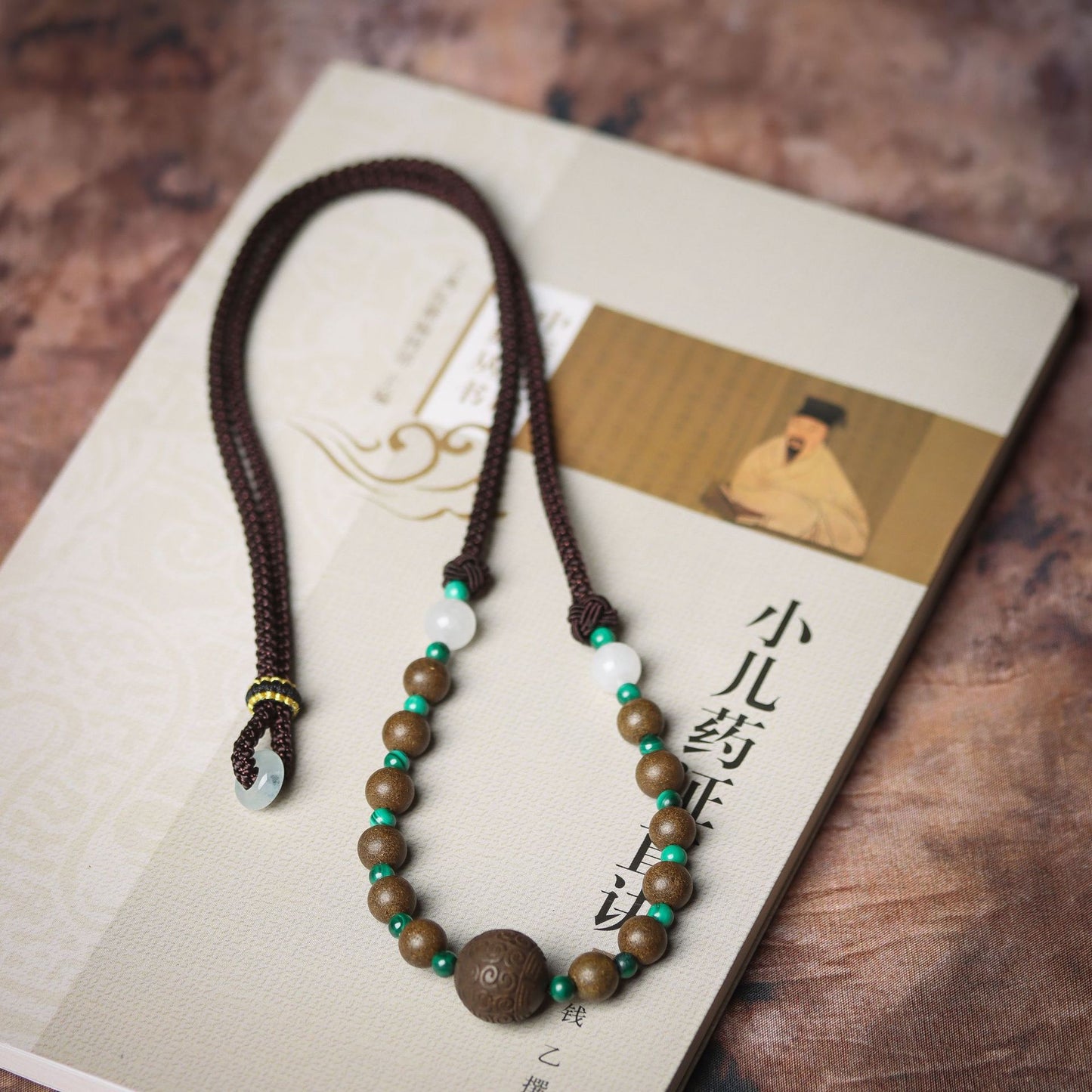 Natural traditional Chinese medicine bracelet with fragrant beads