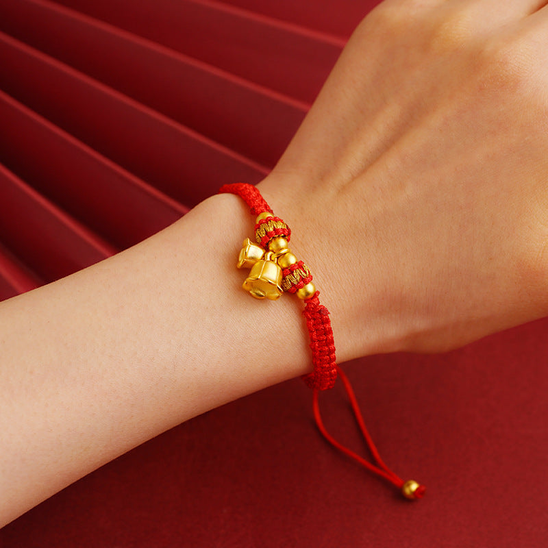 A sand-gold bracelet with a few taels of broken silver and bamboo joints