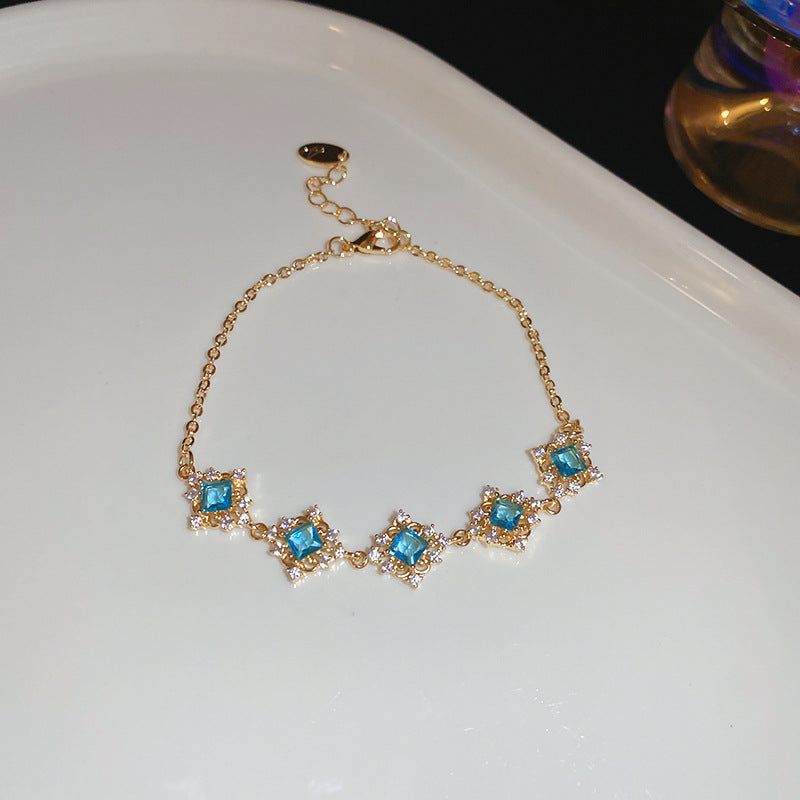A court-style geometric square blue zircon bracelet