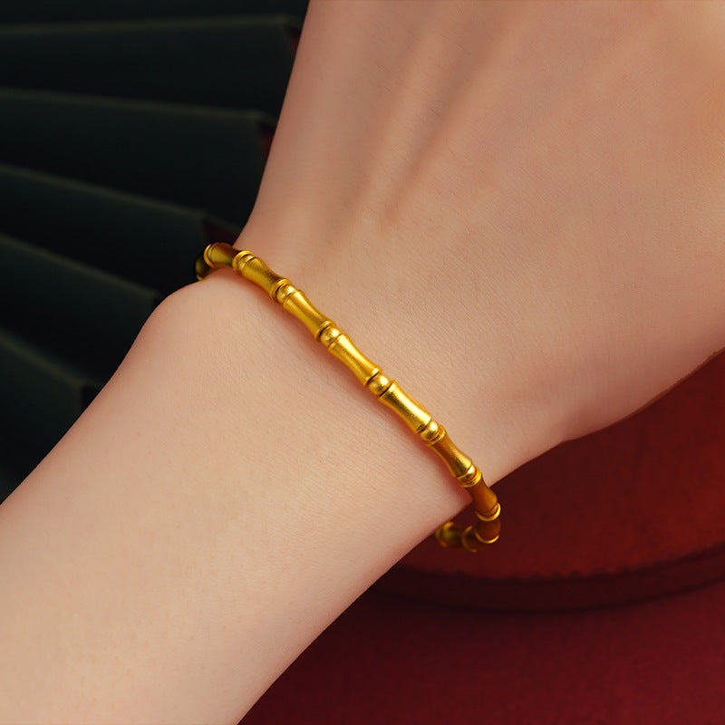 A sand-gold bracelet with a few taels of broken silver and bamboo joints