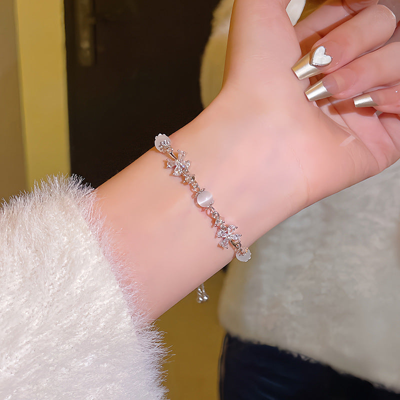 Light luxury zircon bracelet