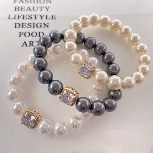 A square pearl bracelet in a retro court style for women