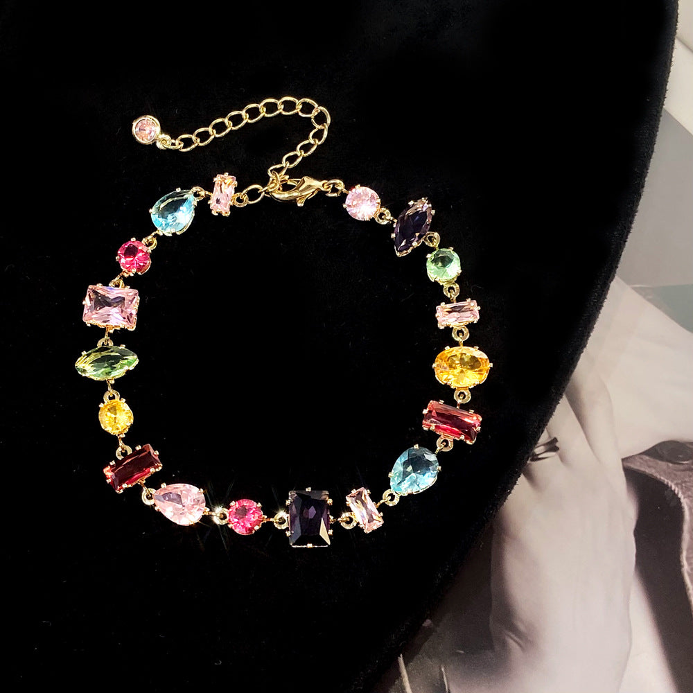 Clover micro-inlaid zircon hollowed-out bracelet