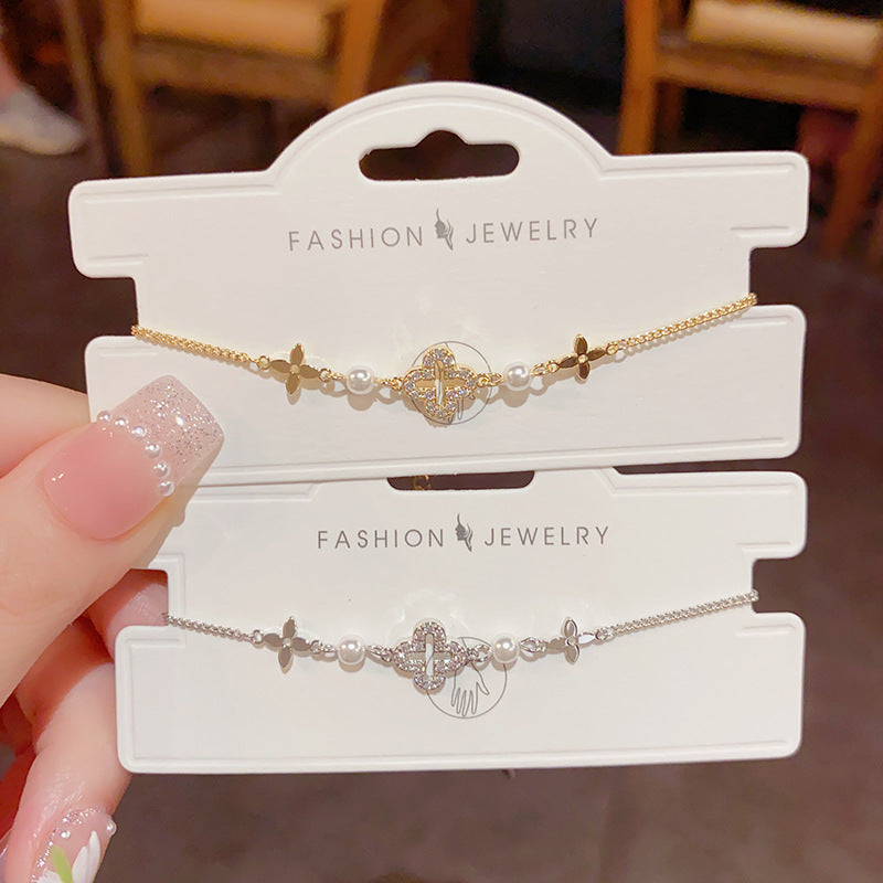 Hollow flower bracelet