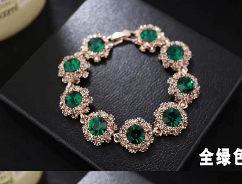 Super sparkling water diamond retro bracelet