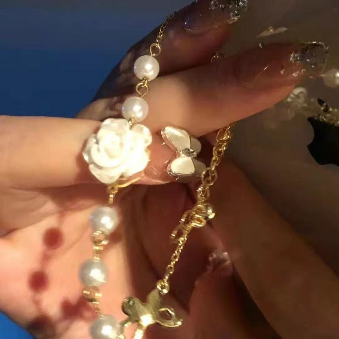 Camellia bracelet with vintage freshwater pearls