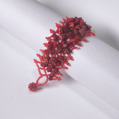 Handmade crushed stone beaded Bohemian hollowed-out rice bead crushed stone bracelet