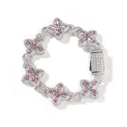 Four-leaf clover bracelet in zircon colors