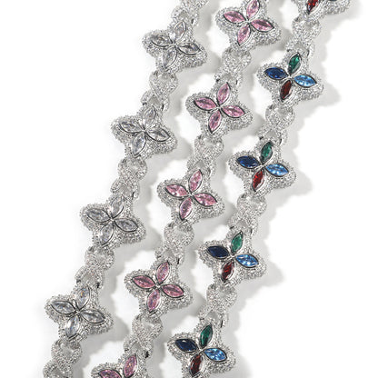 Four-leaf clover bracelet in zircon colors