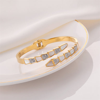 Titanium steel bracelet, a fashionable and simple bracelet for women