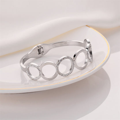 Titanium steel bracelet, a fashionable and simple bracelet for women
