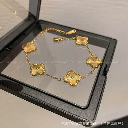 Little Waist Golden Four-leaf Clover bracelet