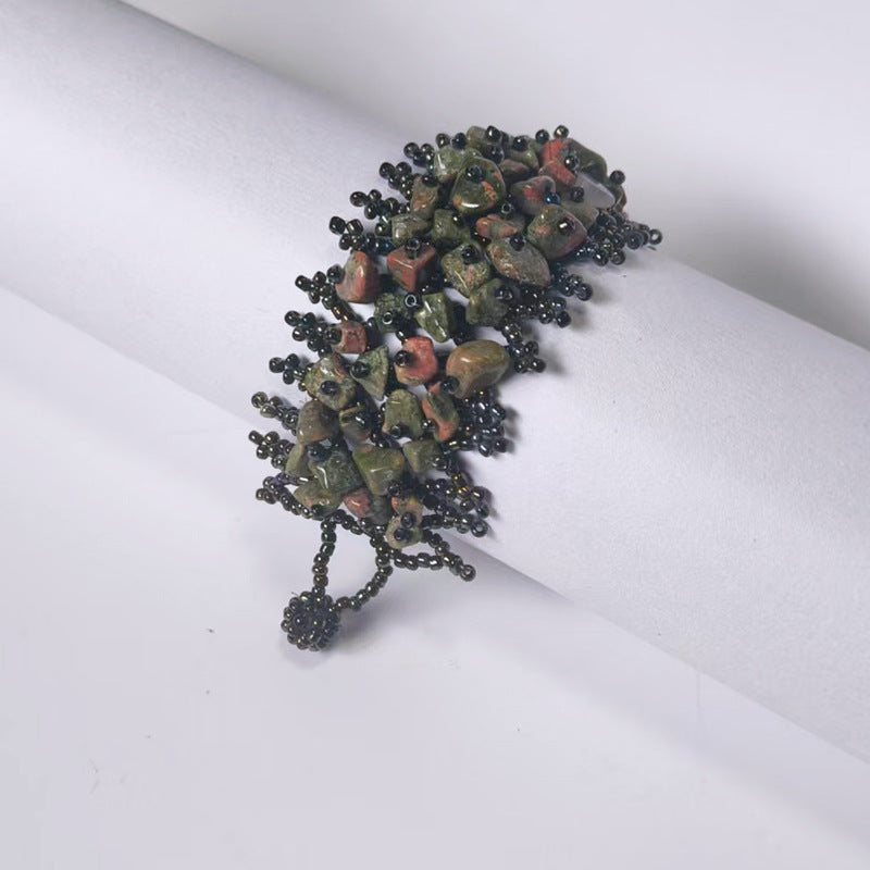 Handmade crushed stone beaded Bohemian hollowed-out rice bead crushed stone bracelet