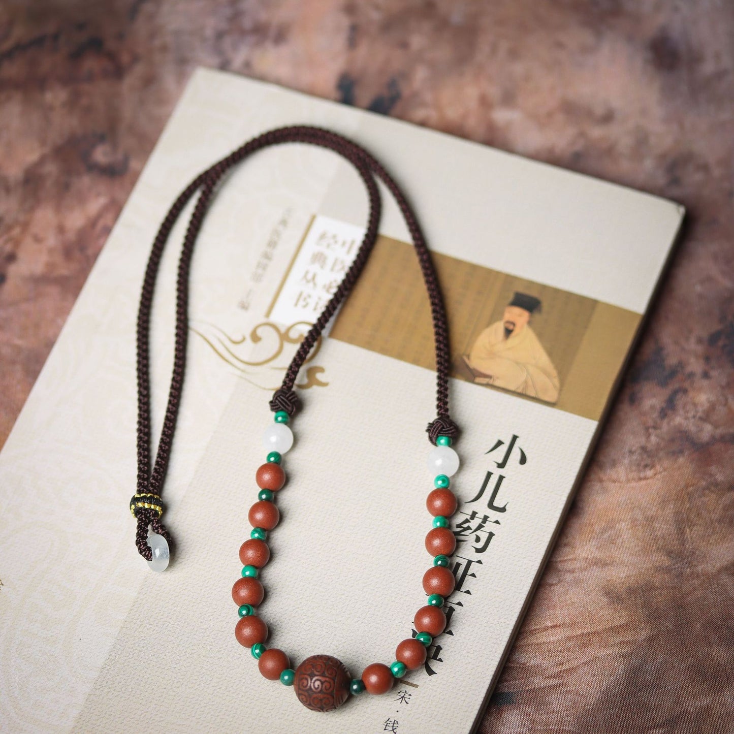 Natural traditional Chinese medicine bracelet with fragrant beads
