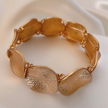 Simple circular spliced metal bracelet