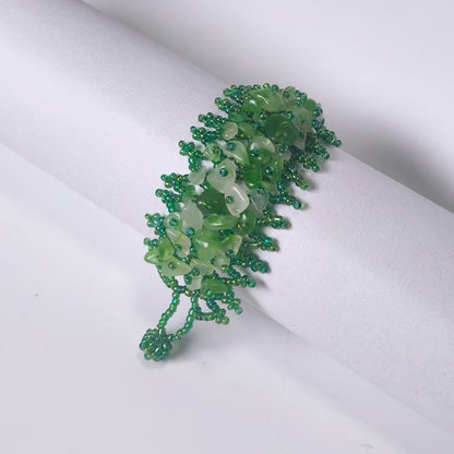 Handmade crushed stone beaded Bohemian hollowed-out rice bead crushed stone bracelet