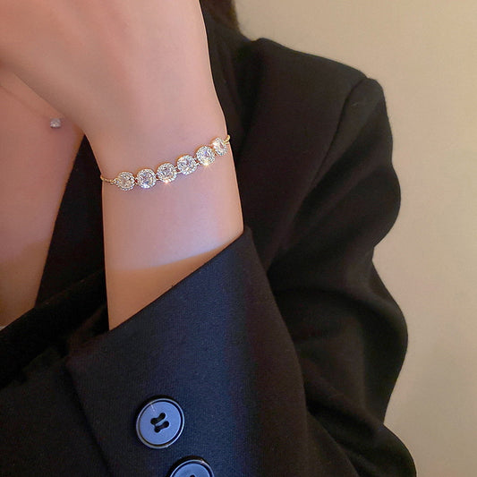 Bright diamond adjustable bracelet
