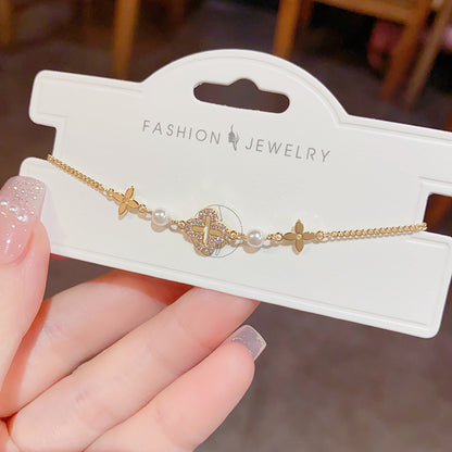 Hollow flower bracelet