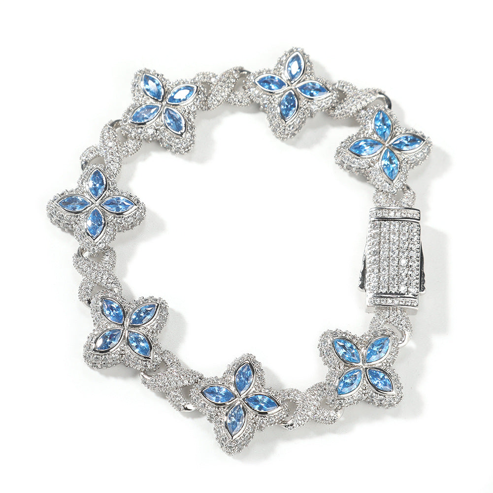 Four-leaf clover bracelet in zircon colors