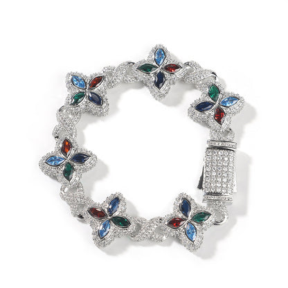 Four-leaf clover bracelet in zircon colors