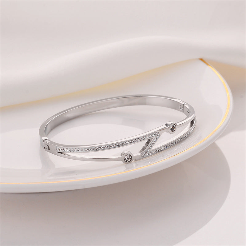 Titanium steel bracelet, a fashionable and simple bracelet for women