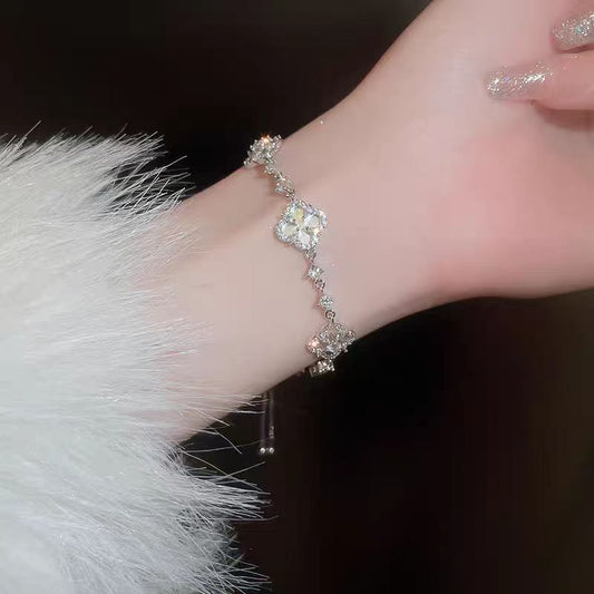 Full diamond bracelet four-leaf clover Zircon 2 bracelet