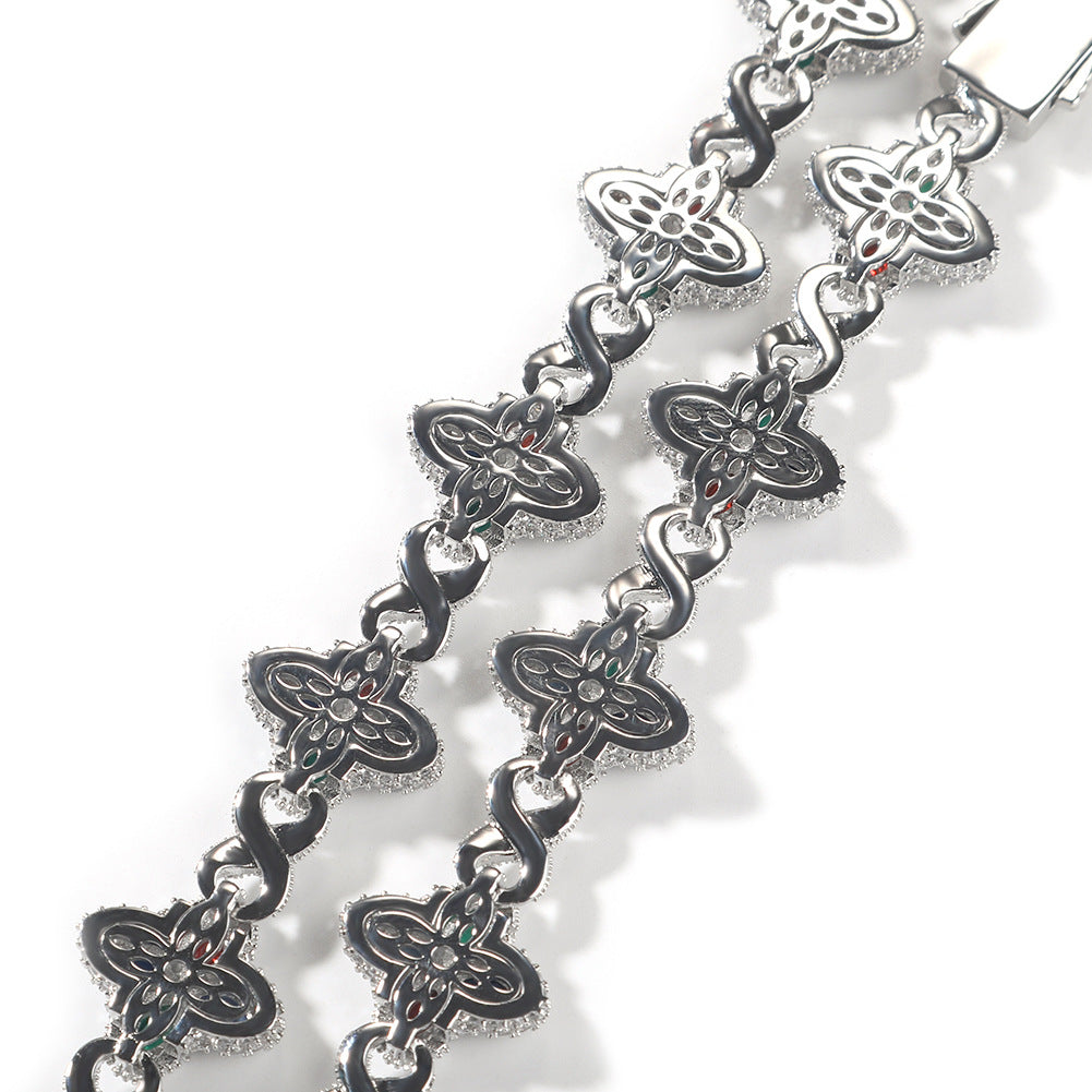 Four-leaf clover bracelet in zircon colors