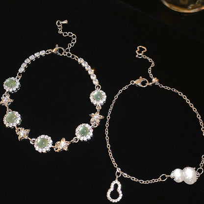 Zircon flower bracelet